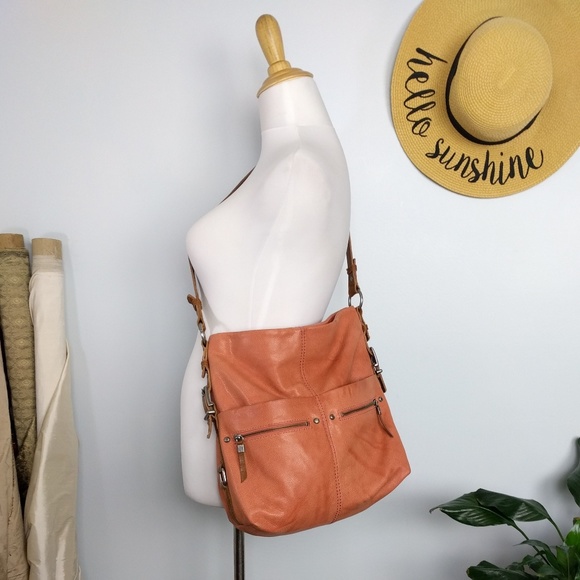 The Sak Handbags - The Sak Sanibel Bucket Bag Coral Pink Leather